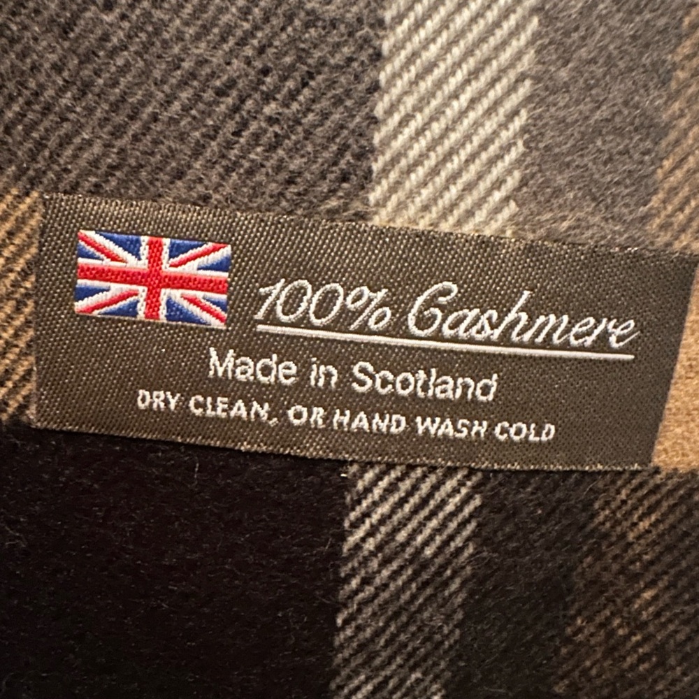 100% Cashmere Scarf NWOT